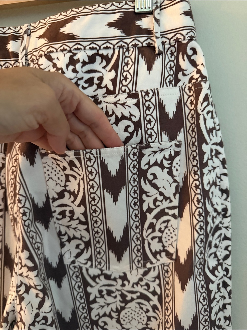 Julia Amory Babe Pant Island Ikat Printed Wide-Leg Pants - Brown & Cream Small - Picture 8 of 12
